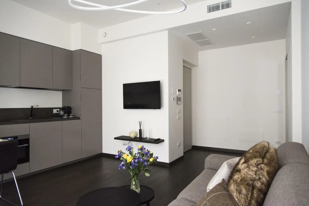 Design & New Center Apartments Milano