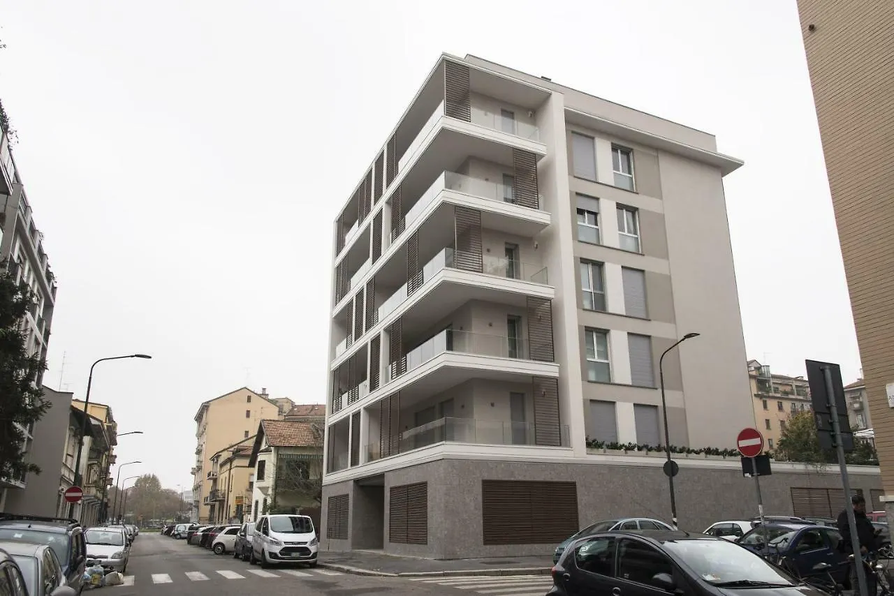 Design & New Center Apartments Milano Italia