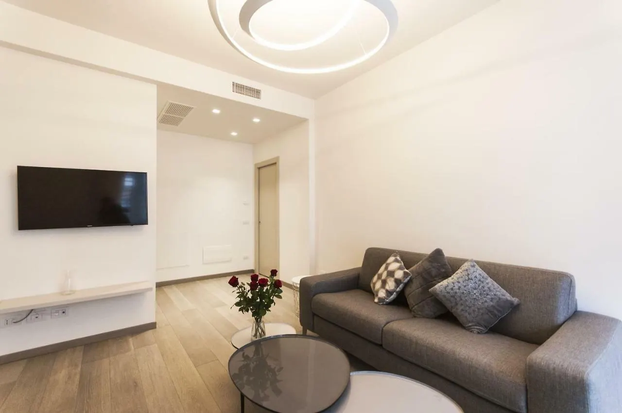 Design & New Center Apartments Milano